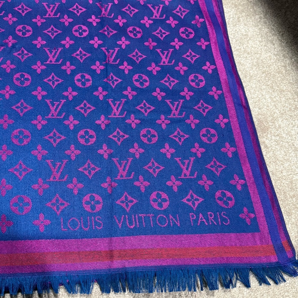 LOUIS VUITTON PARIS LIMITED EDITION CASHMERE SCARF